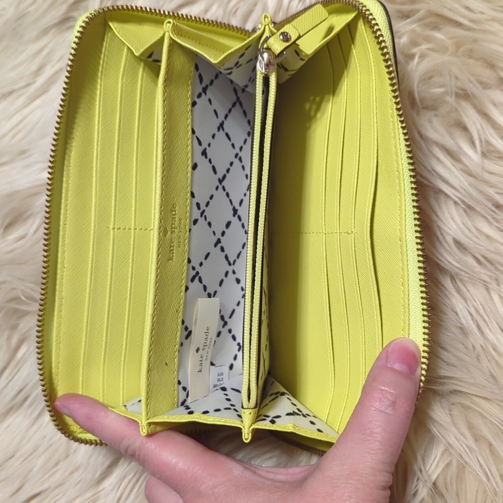 Kate Spade bright yellow zip around wallet - Picture 4 of 7